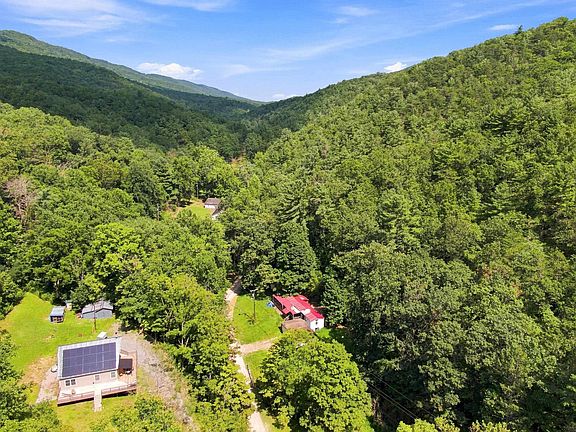 3rd image of 6223 Norris Run Rd