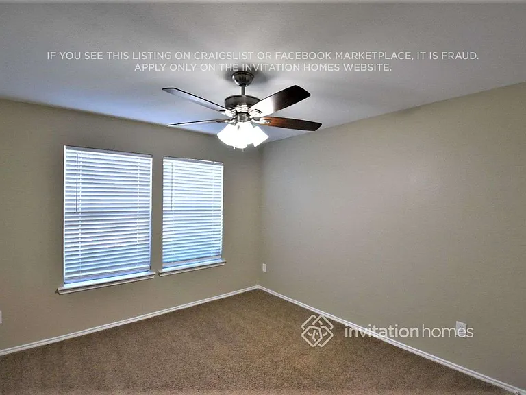 1676 Wildrose Dr — Photo 8