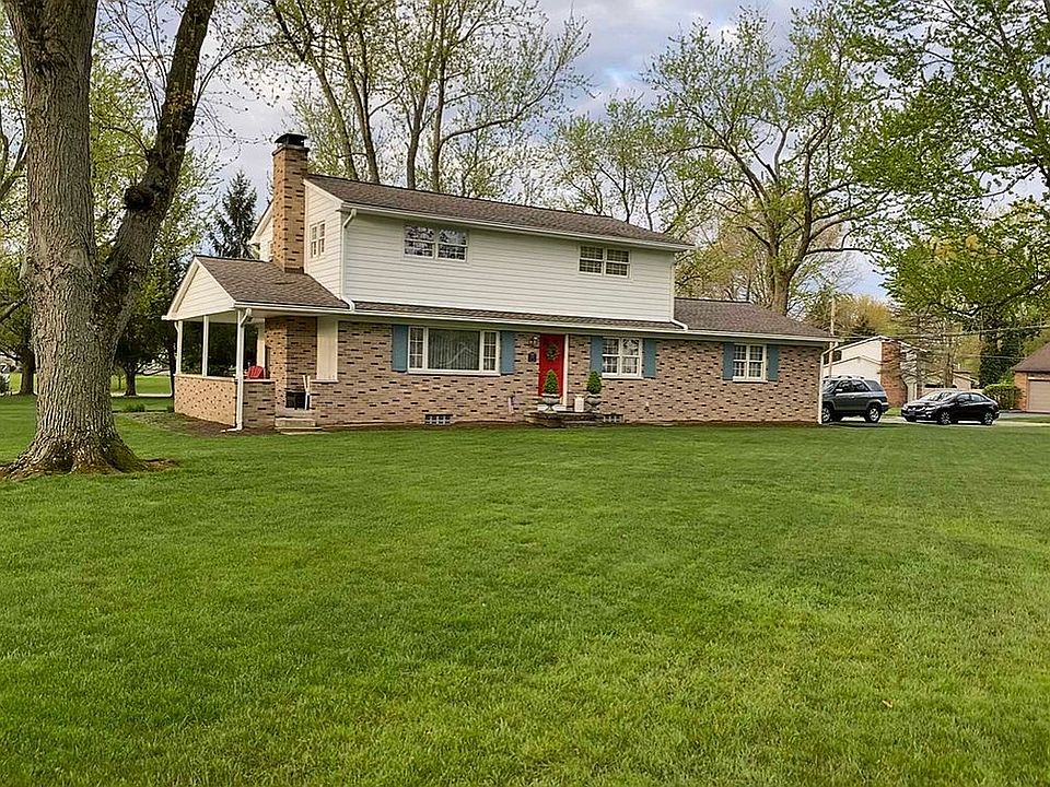 2nd image of 385 Kaye Dr