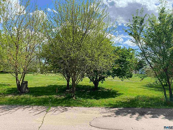 4th image of 309 W 12th Ave Lot 1 & 2