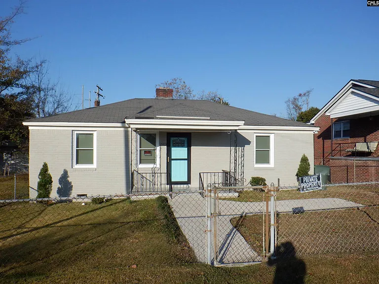 2913 English Ave — Photo 1