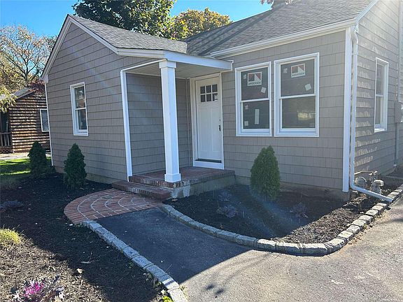 2nd image of 916 Union St