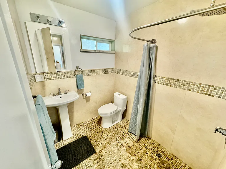 340 Wanaao Rd #B — Photo 9