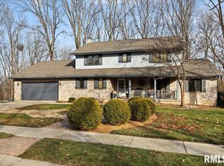3709 W Bluffs Rd, Springfield, IL 62711