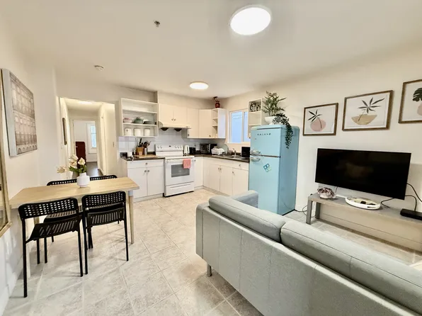 759 E 51st Ave, Vancouver, BC V5X 1E2