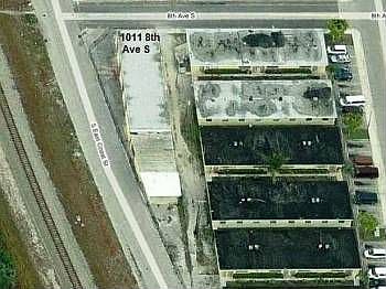 3rd image of 1011 8th Ave S