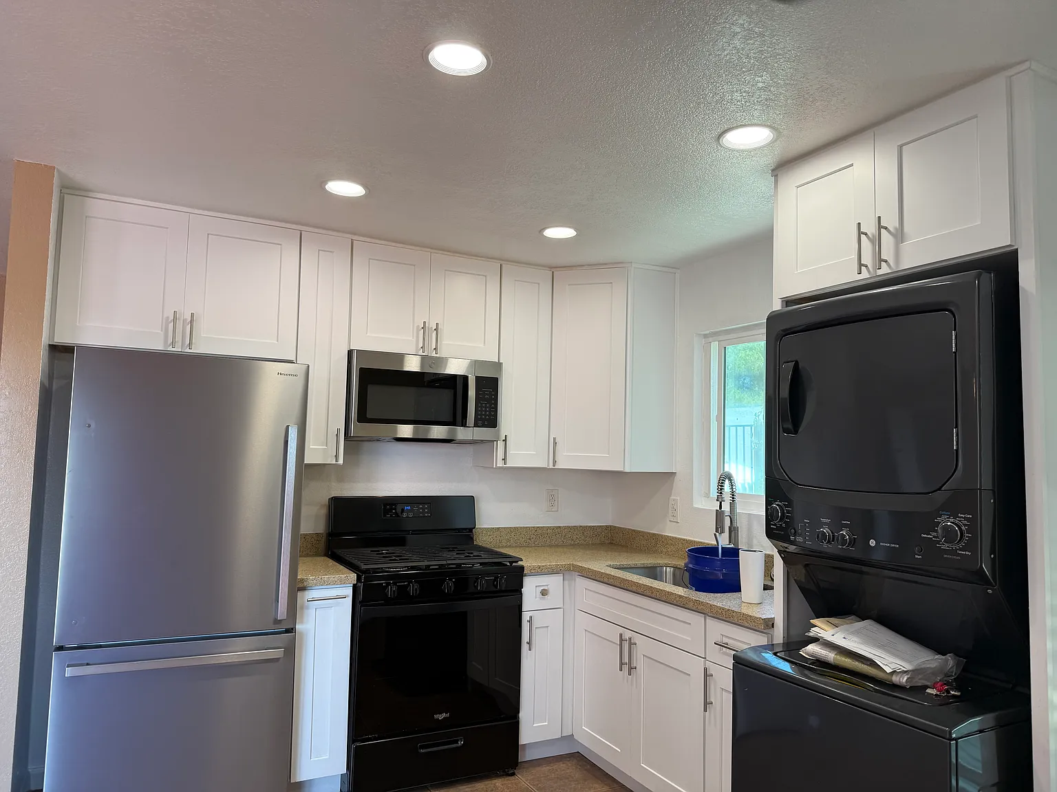 2 bed, 1000 sqft, $2,695 — Photo 4