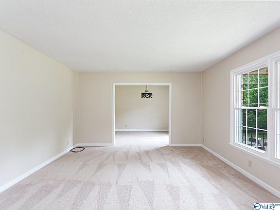 3rd image of 2510 Lancelot Dr SE