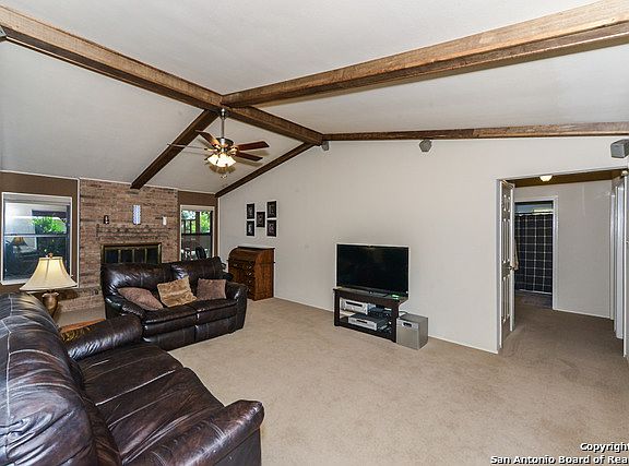 5th image of 1911 Nectarine Dr