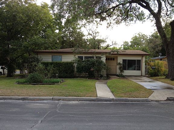 3rd image of 302 Beryl Dr