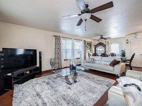 4th image of 2807 Whispering Meadow Dr