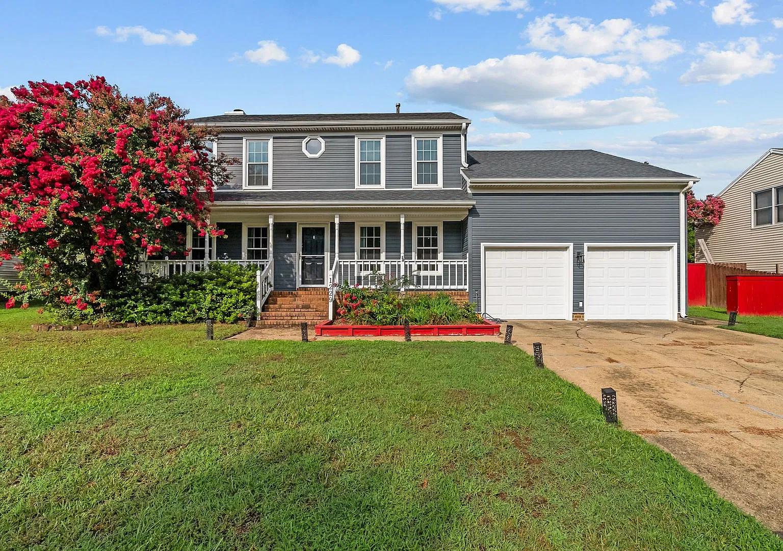 Luxury Family Living with a Resort-Style Backyard in Virginia Beach — Photo 1