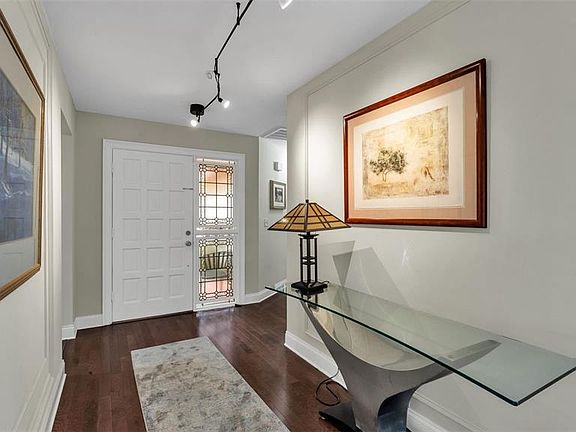 4th image of 1007 Rolling Woods Ln