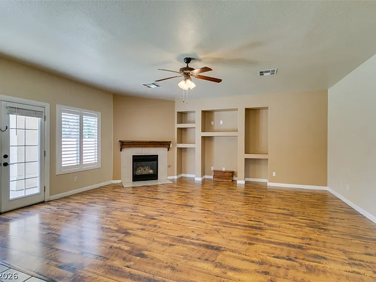2598 Mizzoni Cir — Photo 8