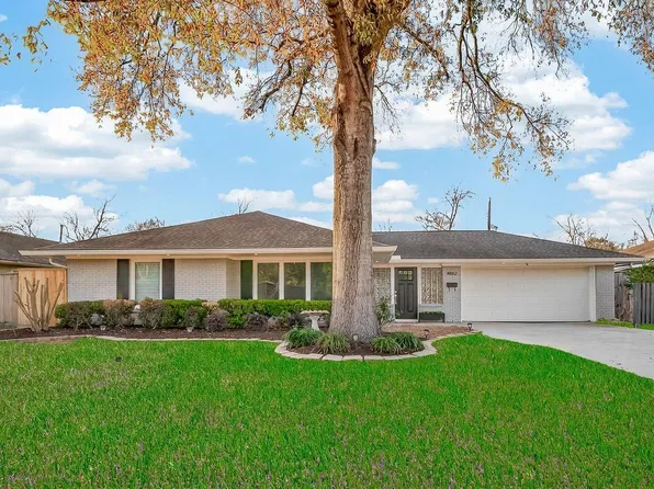 4862 Creekbend Dr, Houston, TX 77035