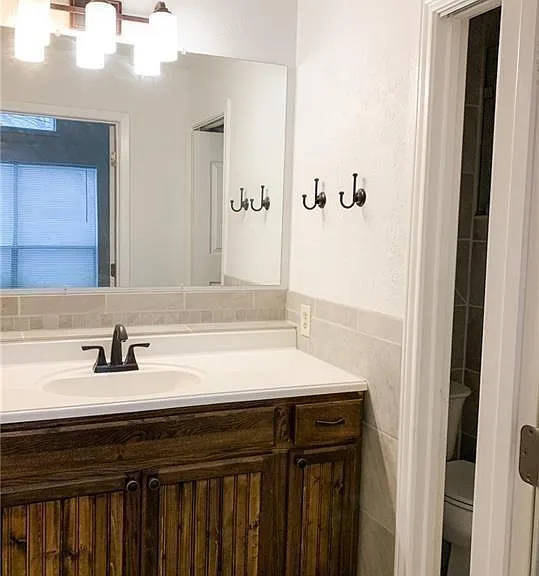 814 Camellia Ct — Photo 11