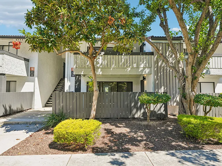 Summerwood Apartments — Photo 40
