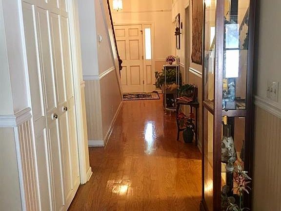 4th image of 154 Mackay Dr