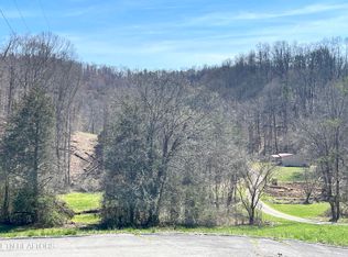 321 Weaver Ln, Washburn, TN 37888