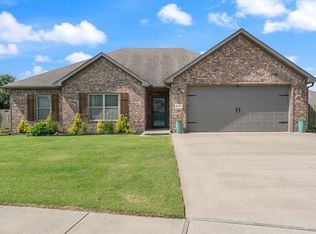6006 Overland Dr, Siloam Springs, AR 72761
