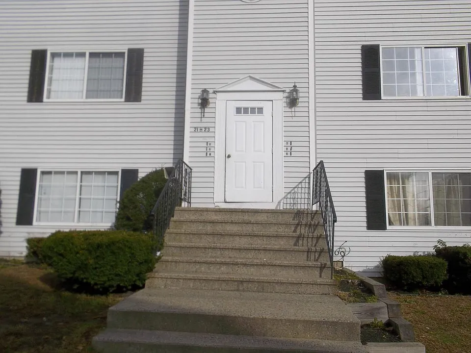 21 3rd St #1B