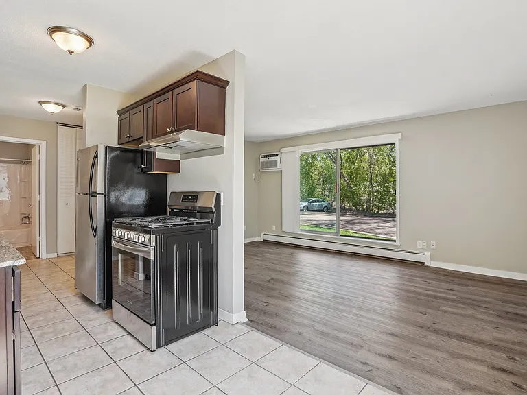 Park West Apartments, LLC — Photo 23