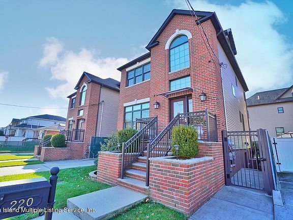 3rd image of 220 Alter Ave