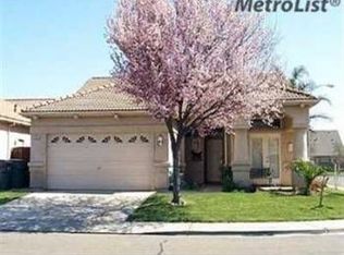 406 Hawk Dr, Woodland, CA 95695
