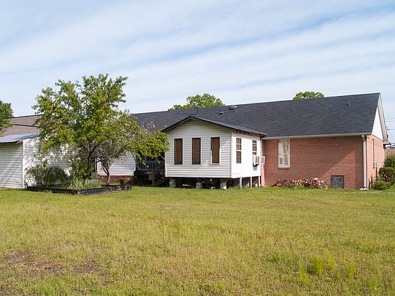 2nd image of 4631 23rd St