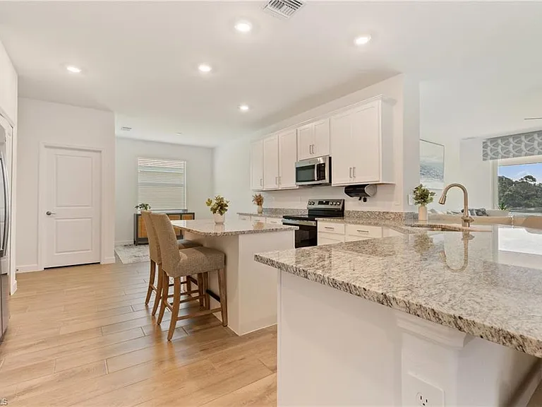 3524 Stormy Creek Ln — Photo 5