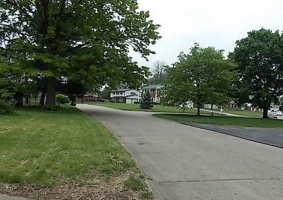 3rd image of 1731 Crossman Dr