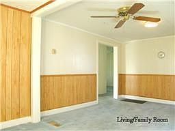 Family Living Room 12x19