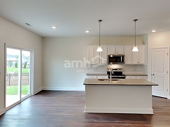5th image of 5208 Valor Dr