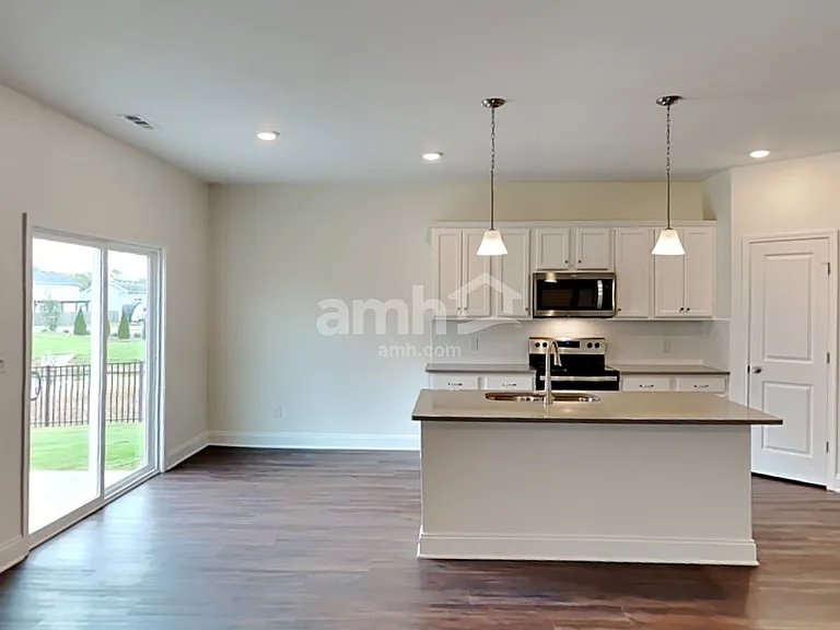 5208 Valor Dr — Photo 5