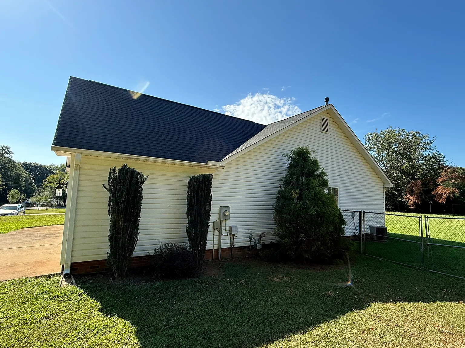3 bed, 1280 sqft, $1,700 — Photo 3