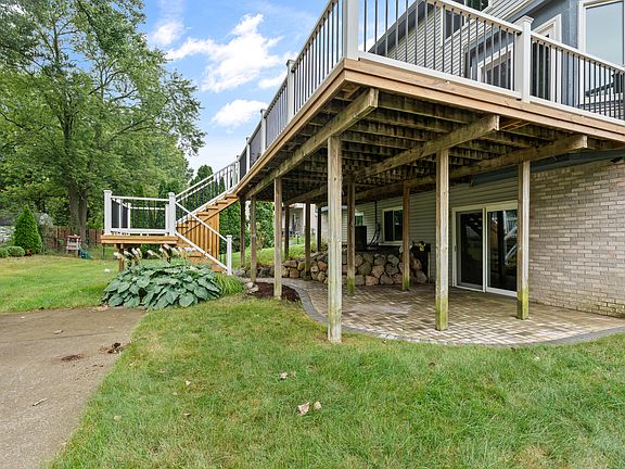 5th image of 7077 Amanda Dr