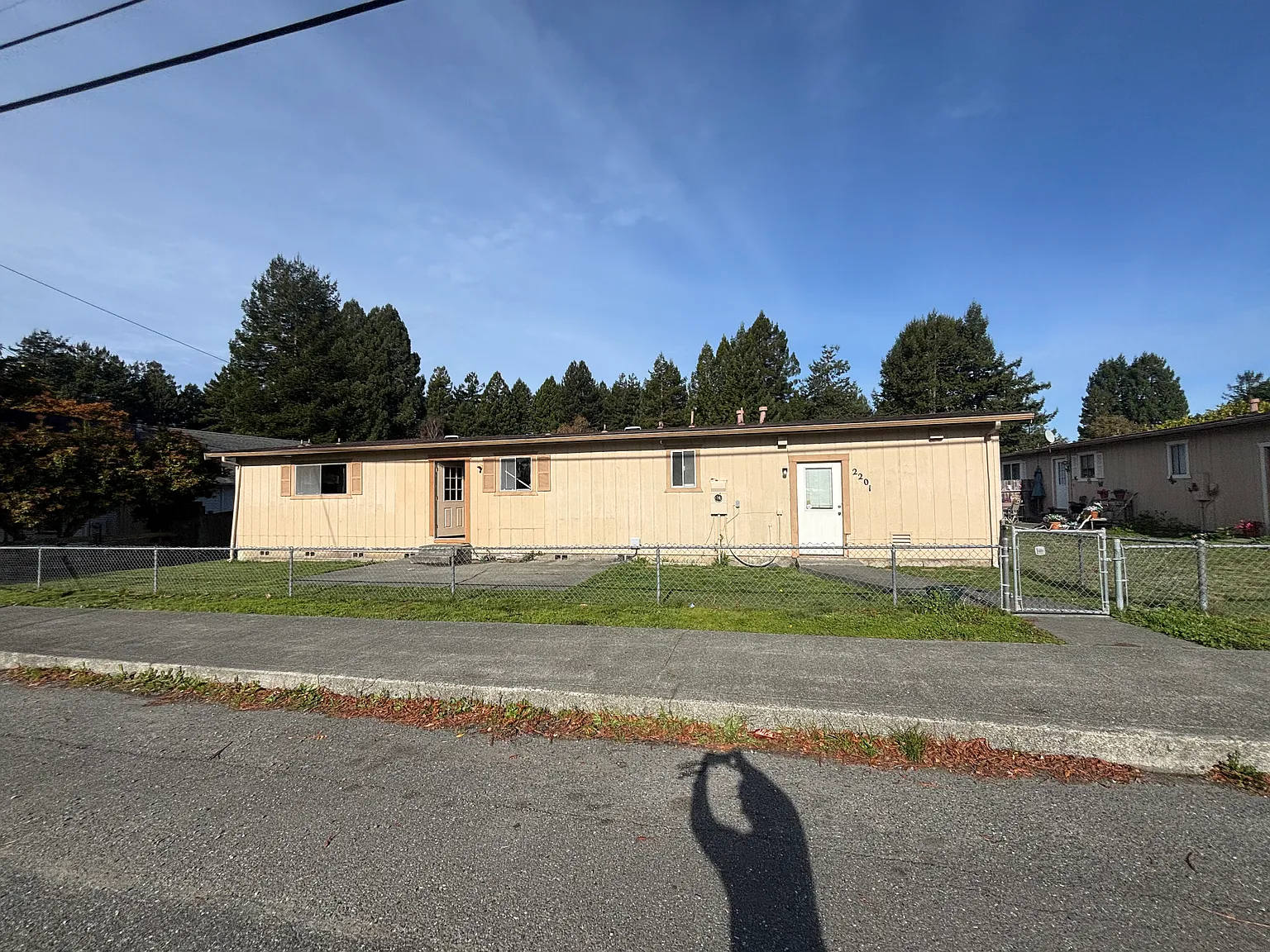 3 bed, 1100 sqft, $1,600 — Photo 1