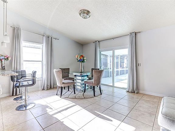 4th image of 7813 Turkey Oak Ln