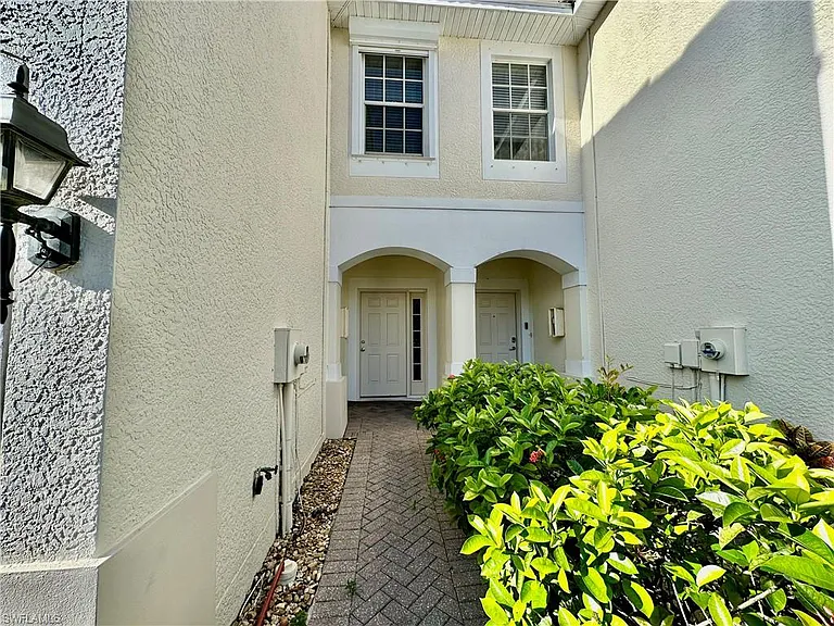 1164 Oxford Ln #29 — Photo 7