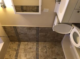 7226 Lamport Rd, Upper Darby, PA 19082