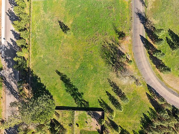 5th image of 595 E Forks Cir