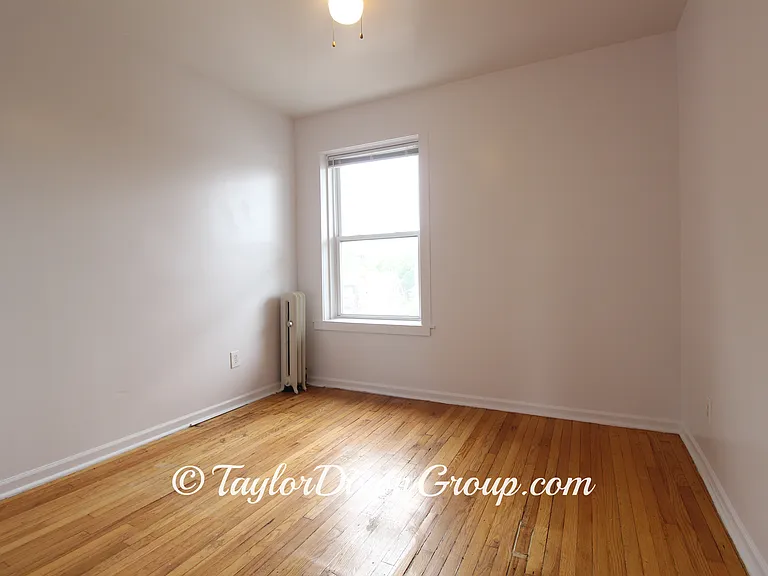 514 E 70th St #3 — Photo 16