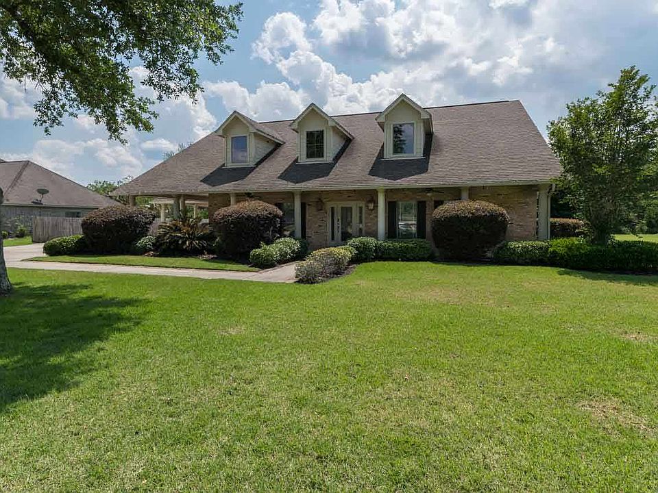 1st image of 8165 Dawn Dr