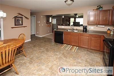 3rd image of 5369 Woodrush Ave