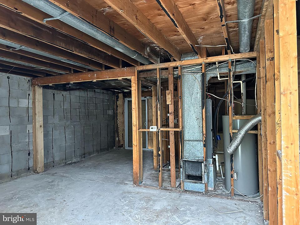 2nd image of 111 Mallard Ct