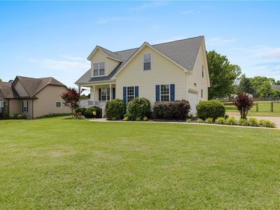 226 Abners Trail Rd, Greer, SC, 29651