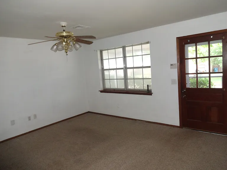 3828 N Bella Vista Dr — Photo 4
