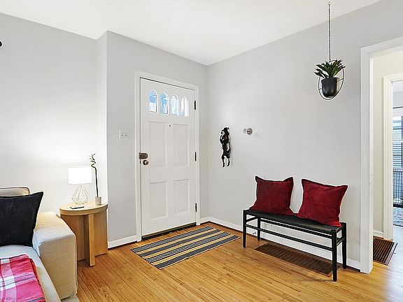 4th image of 5353 Evanston Ct