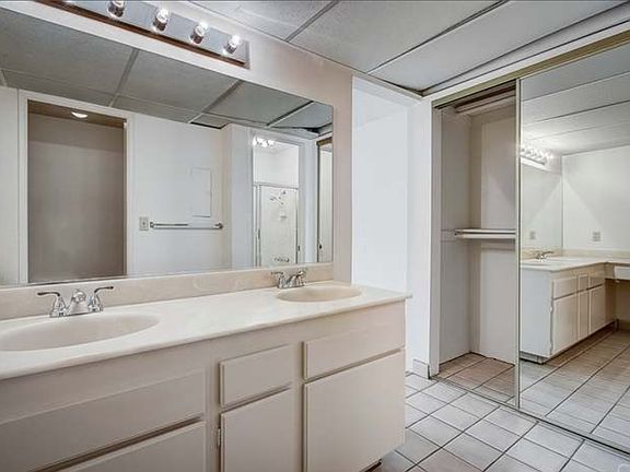 5th image of 6275 Canoga Ave APT 70