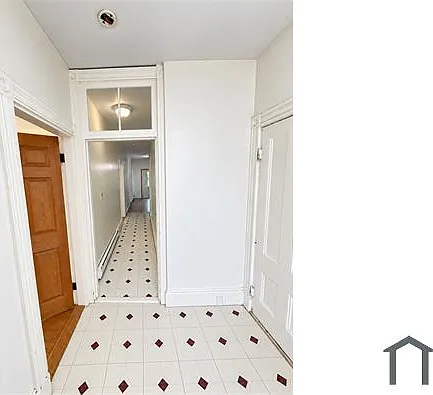 3 bed, 1700 sqft, $3,900 — Photo 2
